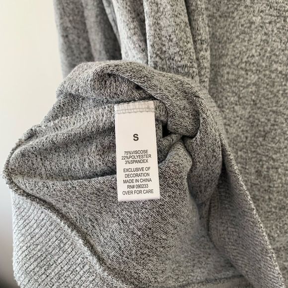 V-neck lightweight sweater pacsun - Picture 6 of 6